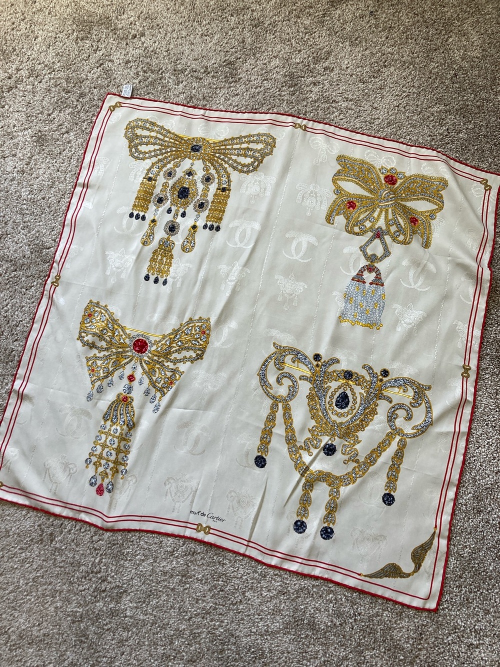 Cartier Vintage Silk Scarf Belle Epoque Brooches print 80s 90s Foulard Square